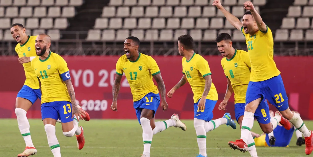 Sambaçılar finalda rəqibini gözləyir &mdash; FOTO